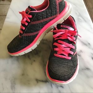 EUC Pink and Heather Gray Skechers Tennis Shoes